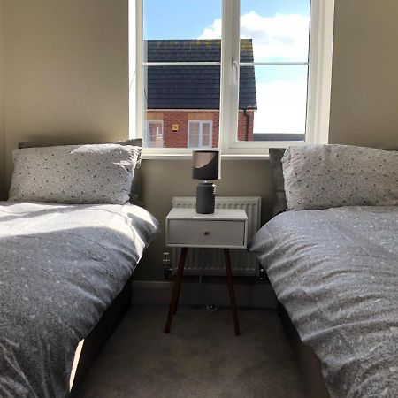 Hill House - 5 Mins Merry Hill - Perfect For Contractors & Families Brierley Hill Bagian luar foto